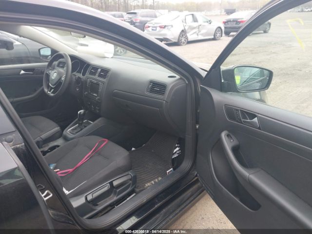 3VW267AJ3GM370936 Volkswagen Jetta 1.4t S