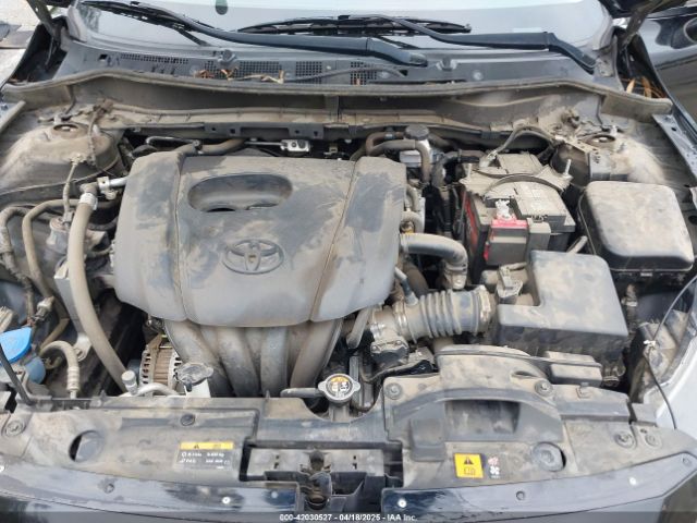 3MYDLBYV2KY524586 Toyota YARIS LE