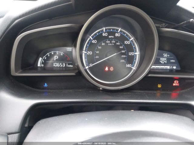 3MYDLBYV2KY524586 Toyota YARIS LE