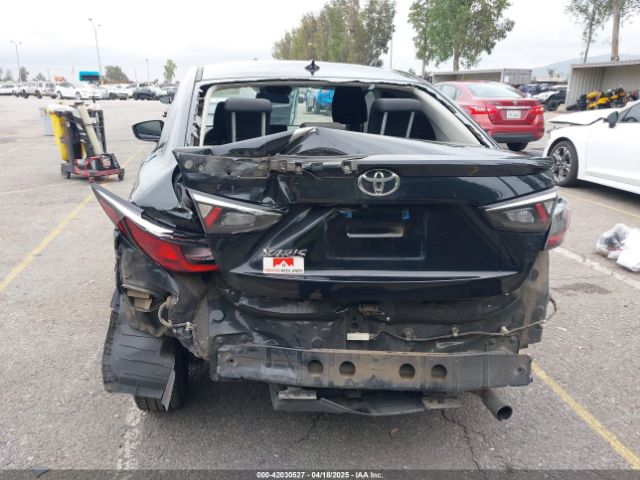 3MYDLBYV2KY524586 Toyota YARIS LE