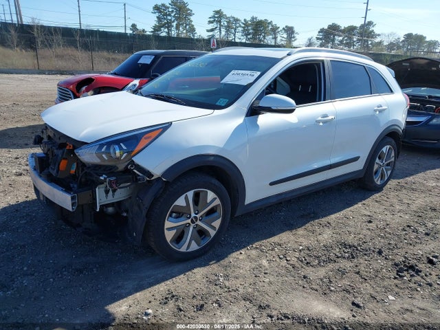 KNDCE3LG9N5146643 KIA Niro