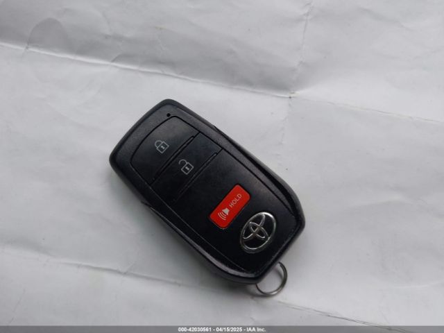 JTND4MBE7P3193113 Toyota COROLLA SE
