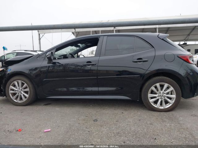 JTND4MBE7P3193113 Toyota COROLLA SE