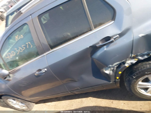 KL7CJPSB9KB810930 Chevrolet Trax Lt