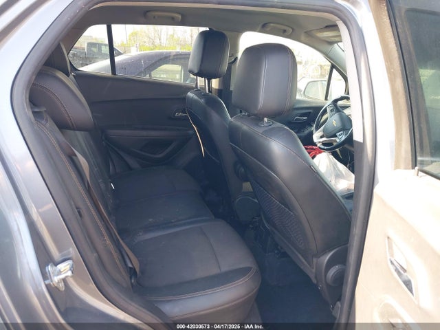 KL7CJPSB9KB810930 Chevrolet Trax Lt