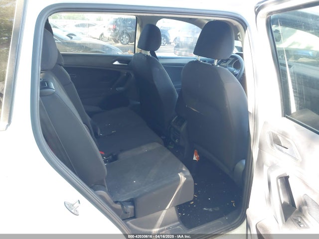 3VV1B7AX5LM010741 Volkswagen Tiguan 2.0t S