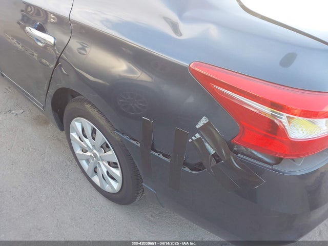 3N1AB7AP9HL635755 Nissan SENTRA SV