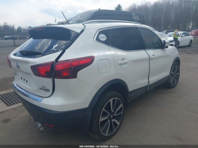 JN1BJ1CP3JW103922 Nissan Rogue Sport Sl
