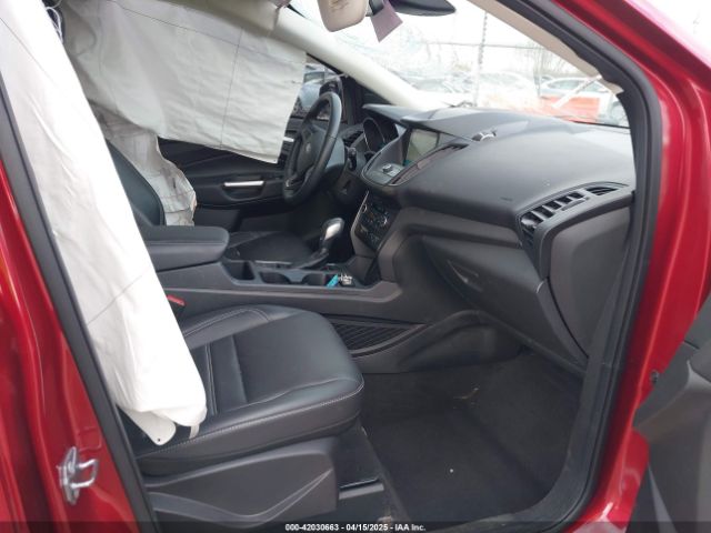 1FMCU0HD7KUB50333 Ford ESCAPE SEL