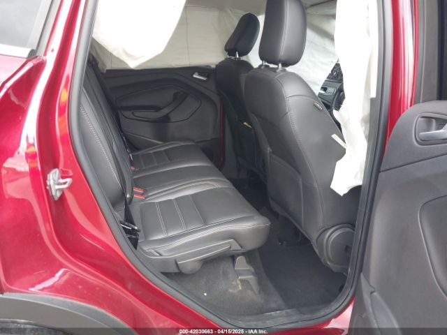 1FMCU0HD7KUB50333 Ford ESCAPE SEL