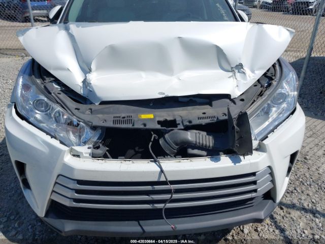 5TDZARFH1HS032759 Toyota Highlander Le