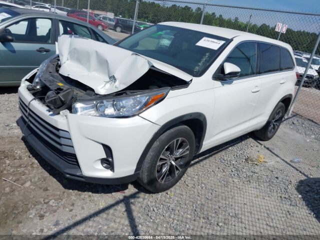 5TDZARFH1HS032759 Toyota Highlander Le