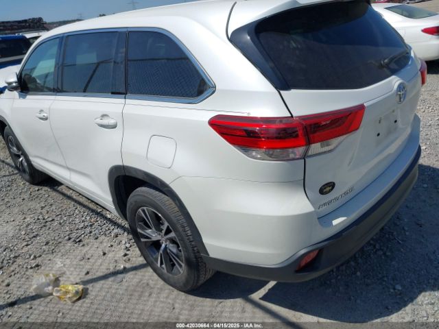 5TDZARFH1HS032759 Toyota Highlander Le