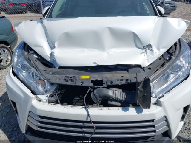 5TDZARFH1HS032759 Toyota Highlander Le