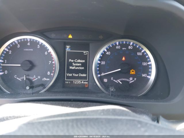 5TDZARFH1HS032759 Toyota Highlander Le