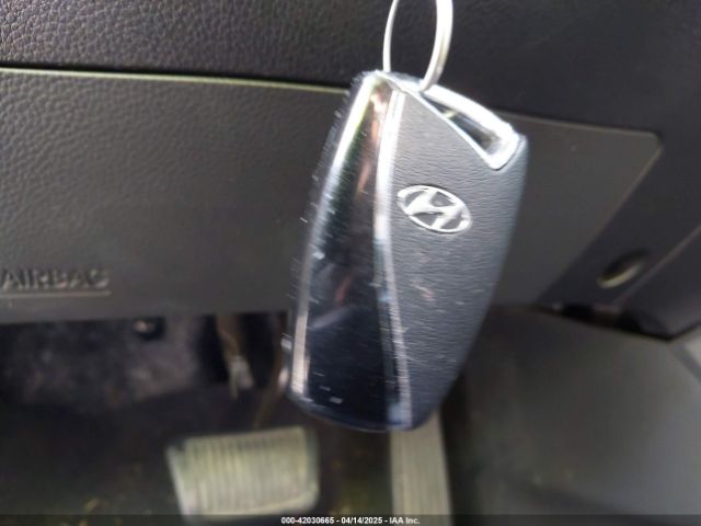 5XYZUDLAXGG306943 Hyundai SANTA FE SPORT