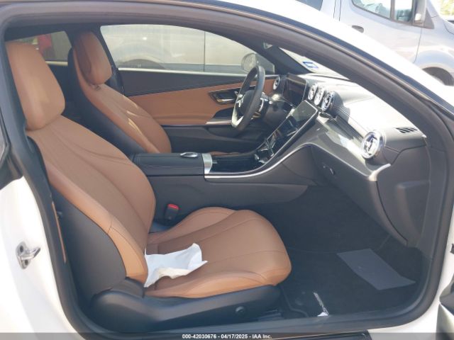 W1KMJ4HB6RF031846 Mercedes-Benz Cle Cle 300