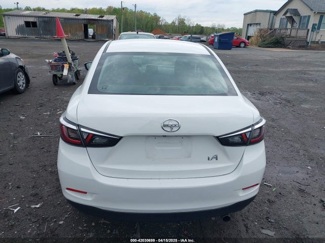 3MYDLBZV0GY133944 Scion IA