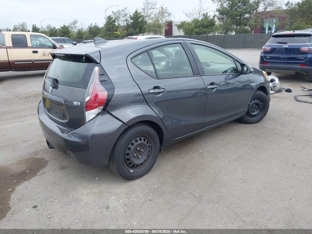 JTDKDTB36G1136515 Toyota Prius C Two
