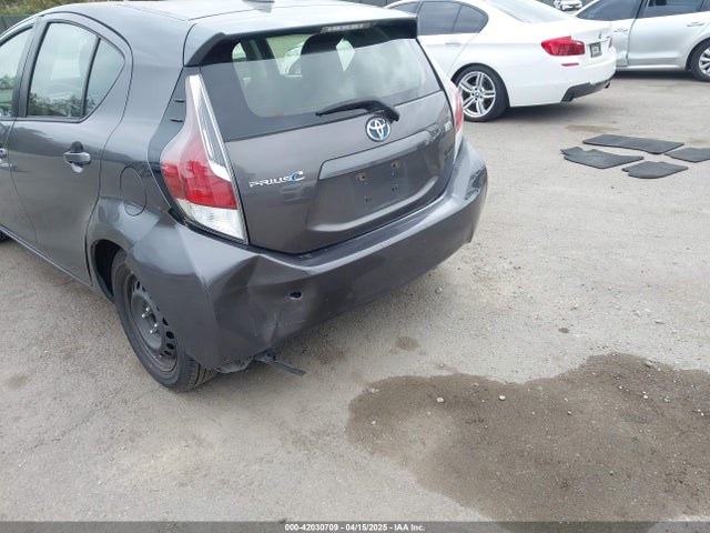 JTDKDTB36G1136515 Toyota Prius C Two