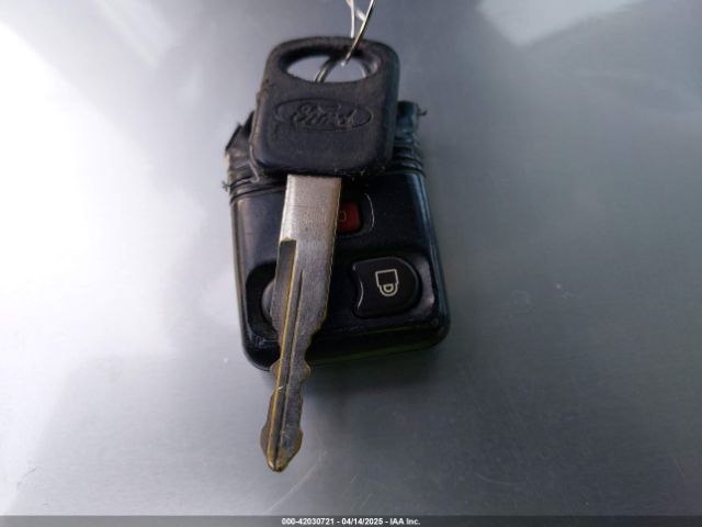 1FDSS3BL9EDA10033 Ford E-350 Super Duty Xlt