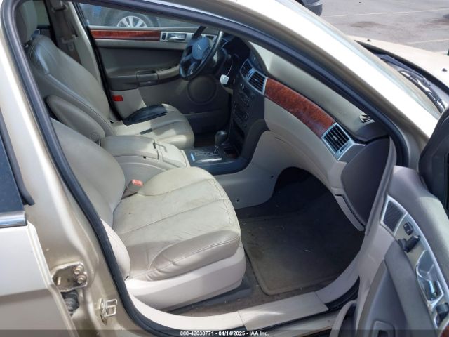 2005 CHRYSLER PACIFICA 2C4GF68405R301744 Photo 4