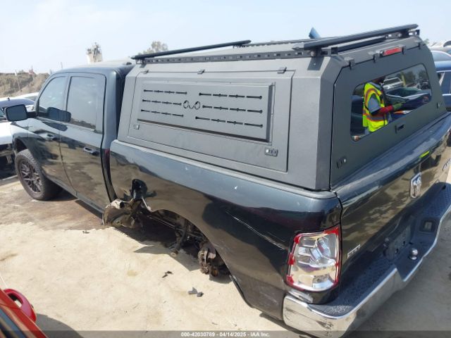 1C6RR7TT7KS646226 RAM 1500 Classic Slt  4x4 6'4 Box