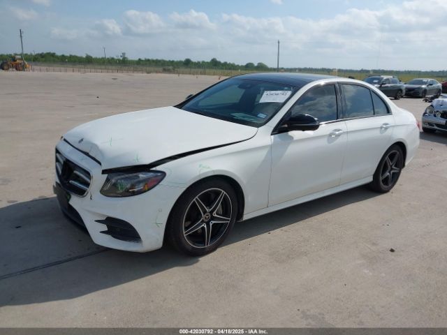 WDDZF4JBXKA504054 Mercedes-Benz E 300