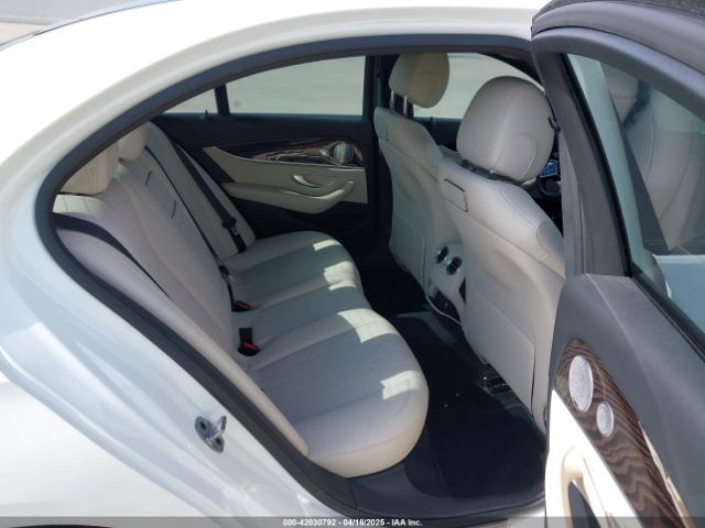 WDDZF4JBXKA504054 Mercedes-Benz E 300
