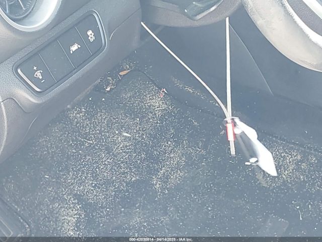 3KPF24AD0KE099202 KIA Forte Lxs