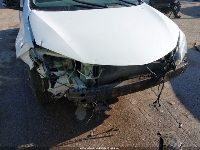 5YFBURHE2HP582055 Toyota COROLLA SE
