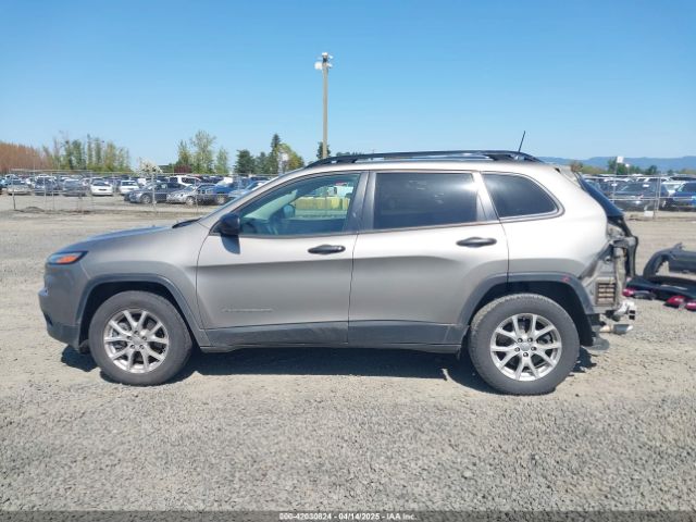 1C4PJMAB1HW584727 Jeep Cherokee Sport 4x4