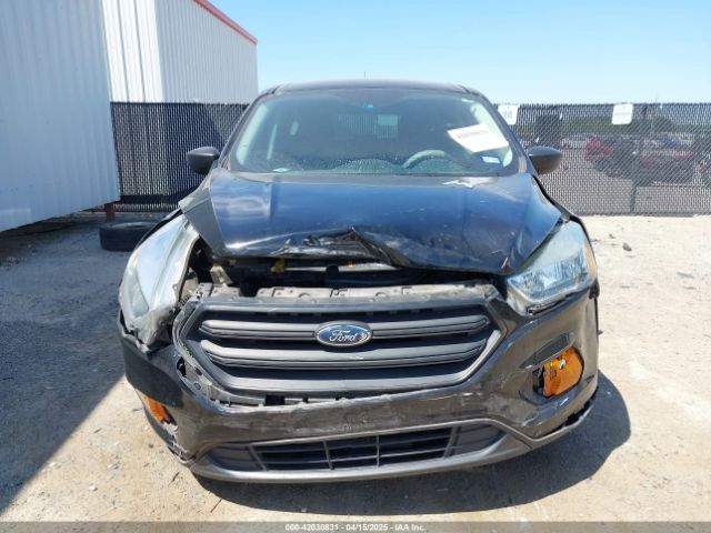 1FMCU0F78HUD75933 Ford ESCAPE S