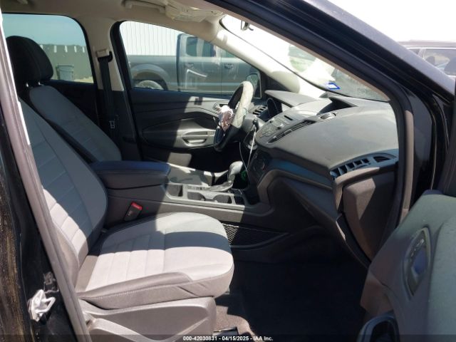 1FMCU0F78HUD75933 Ford ESCAPE S