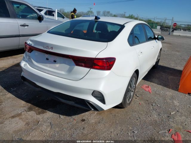 3KPF24AD6RE705192 KIA Forte Lxs