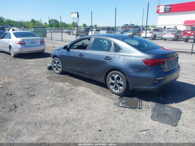 3KPF24AD7ME353121 KIA Forte Lxs