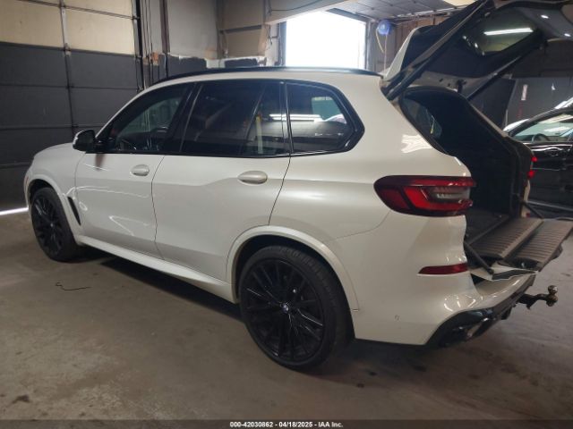 2022 BMW X5 5UXCR4C00N9K56646 Photo 2