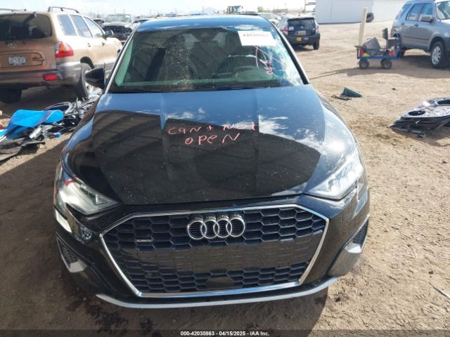 WAUGUDGYXNA088012 Audi 40 tfsi