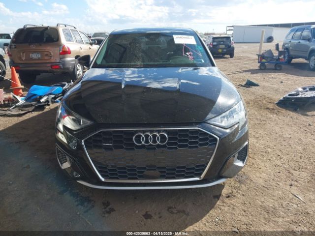 WAUGUDGYXNA088012 Audi 40 tfsi