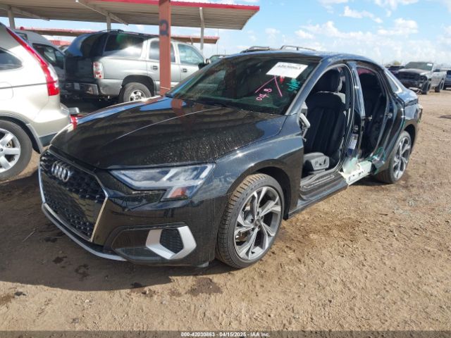 WAUGUDGYXNA088012 Audi 40 tfsi