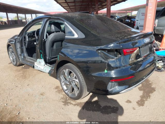 WAUGUDGYXNA088012 Audi 40 tfsi