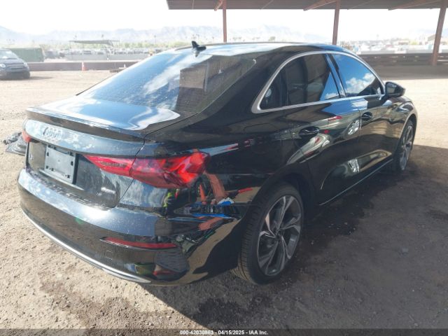 WAUGUDGYXNA088012 Audi 40 tfsi