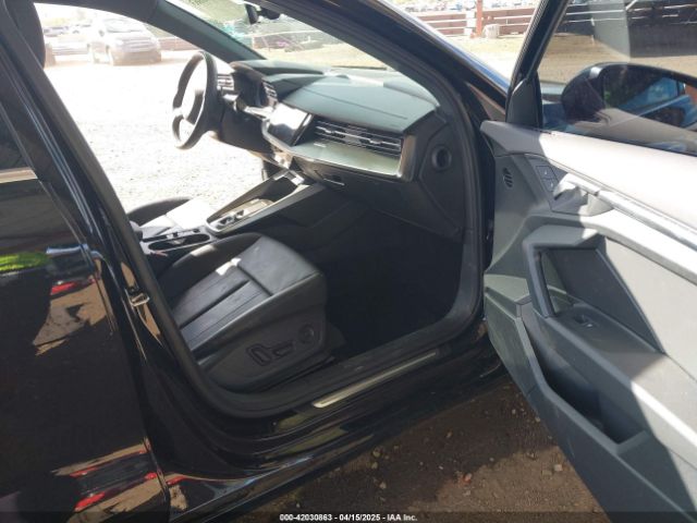 WAUGUDGYXNA088012 Audi 40 tfsi