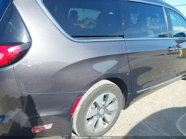 2C4RC1N72HR723781 Chrysler Pacifica Hybrid Platinum