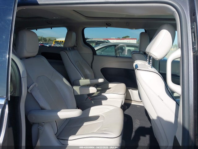 2C4RC1N72HR723781 Chrysler Pacifica Hybrid Platinum