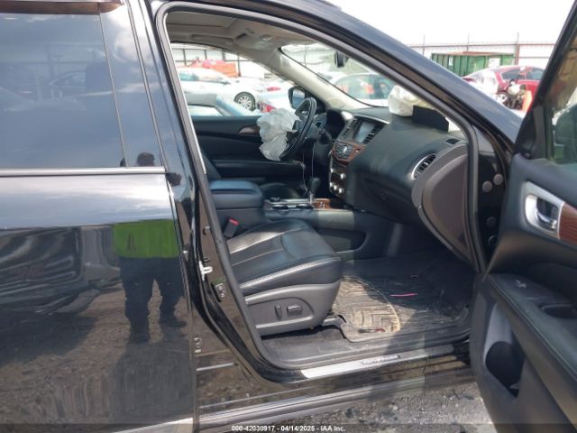 5N1DR2MM5HC611759 Nissan Pathfinder Platinum