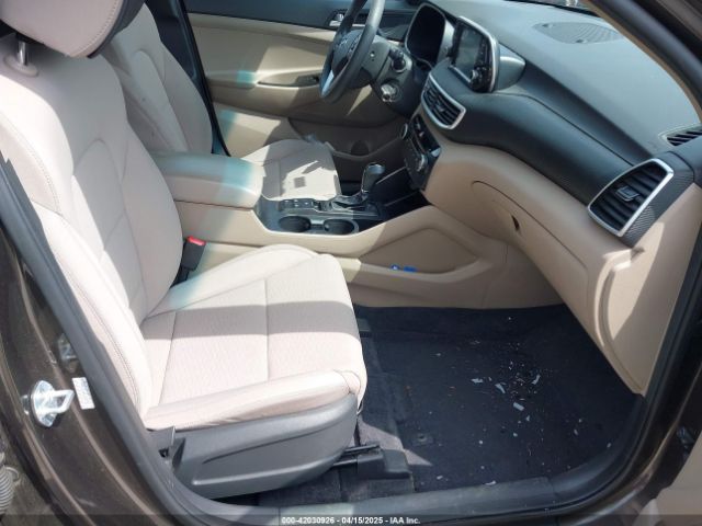 KM8J2CA45LU203752 Hyundai TUCSON SE