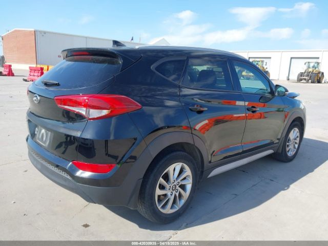 KM8J33A45HU446613 Hyundai Tucson Se Plus