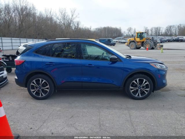 1FMCU9H92NUC02357 Ford ESCAPE SEL