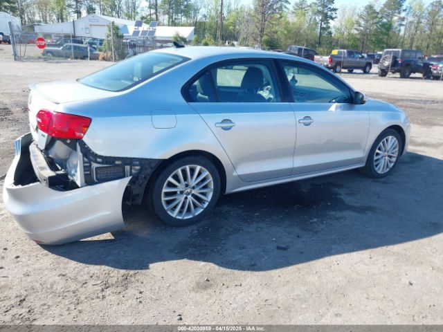 3VWLL7AJ2EM359341 Volkswagen Jetta 2.0l Tdi